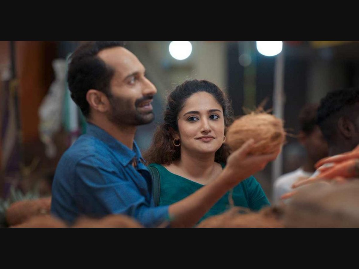 Fahadh Faasil starrer 'Pachuvum Athbutha Vilakkum' to stream on