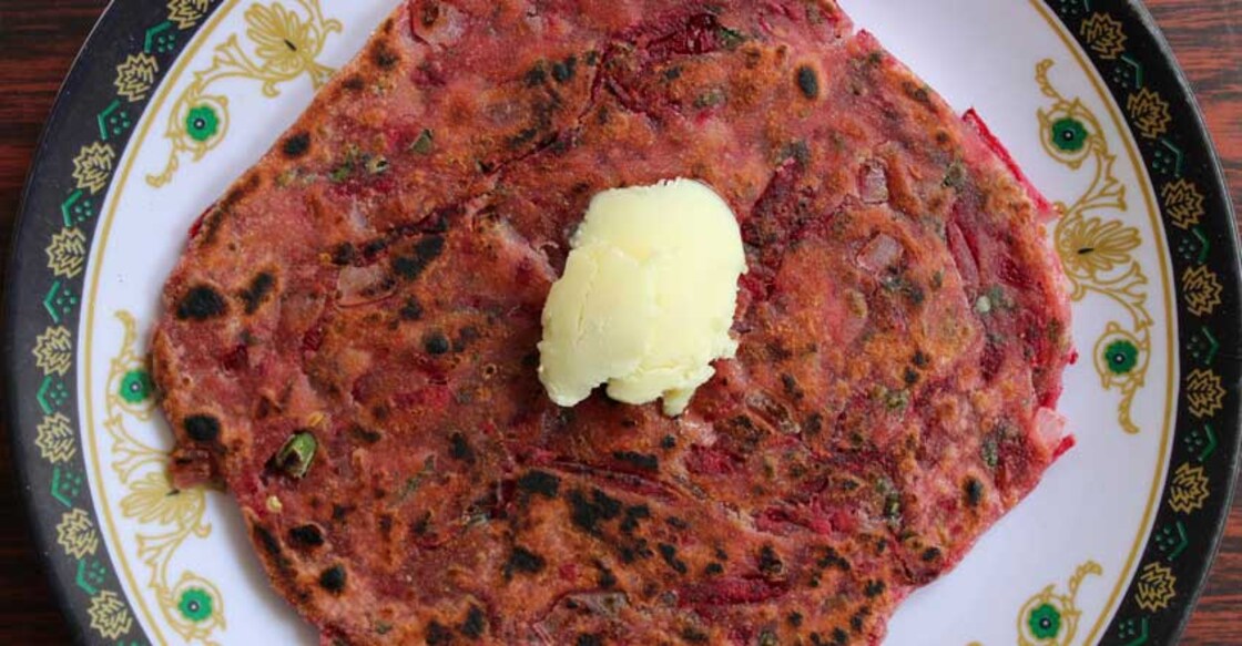 Colourful beetroot paratha | Shutterstock