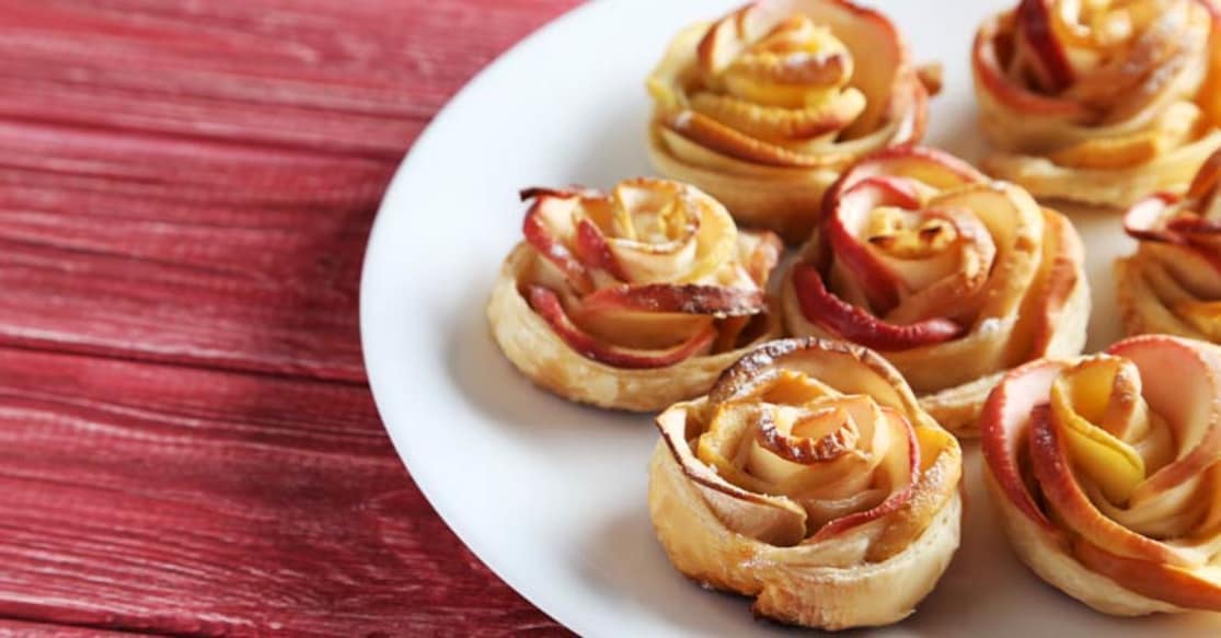 Apple rose pastry