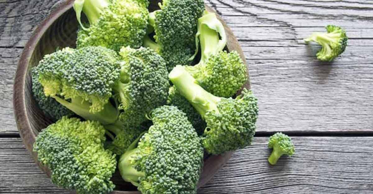 Here are some food items you must avoid before bedtime