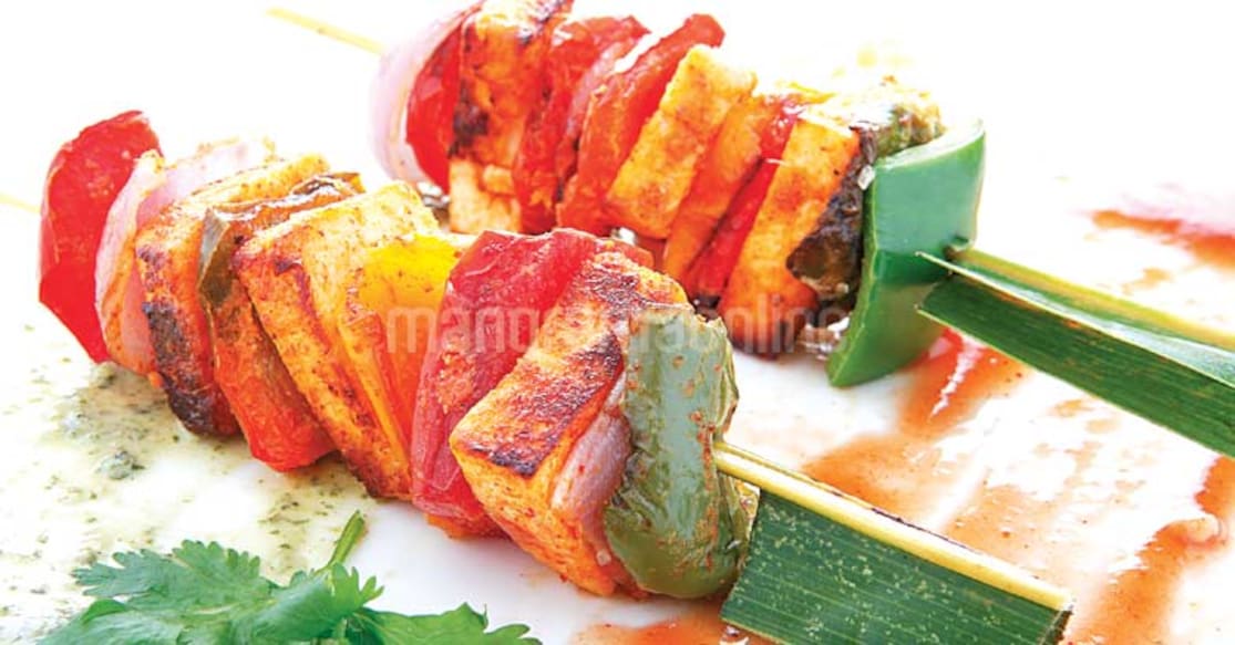 Barbecued Paneer Smoking hot paneer that is fingerlicking good.