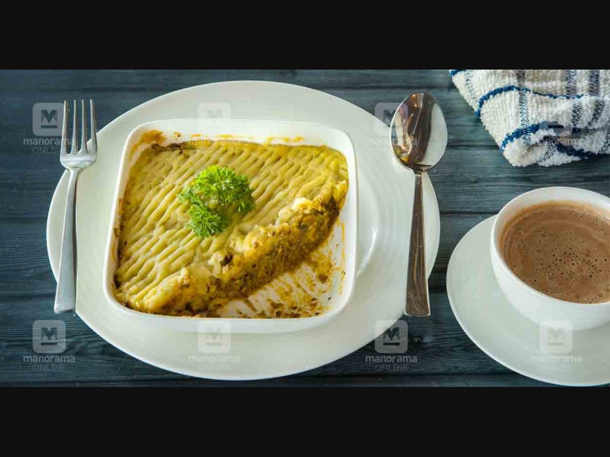 https://img.onmanorama.com/content/dam/mm/en/food/features/images/2021/12/22/shepherds-pie-03.jpg.transform/schema-4x3/image.jpg