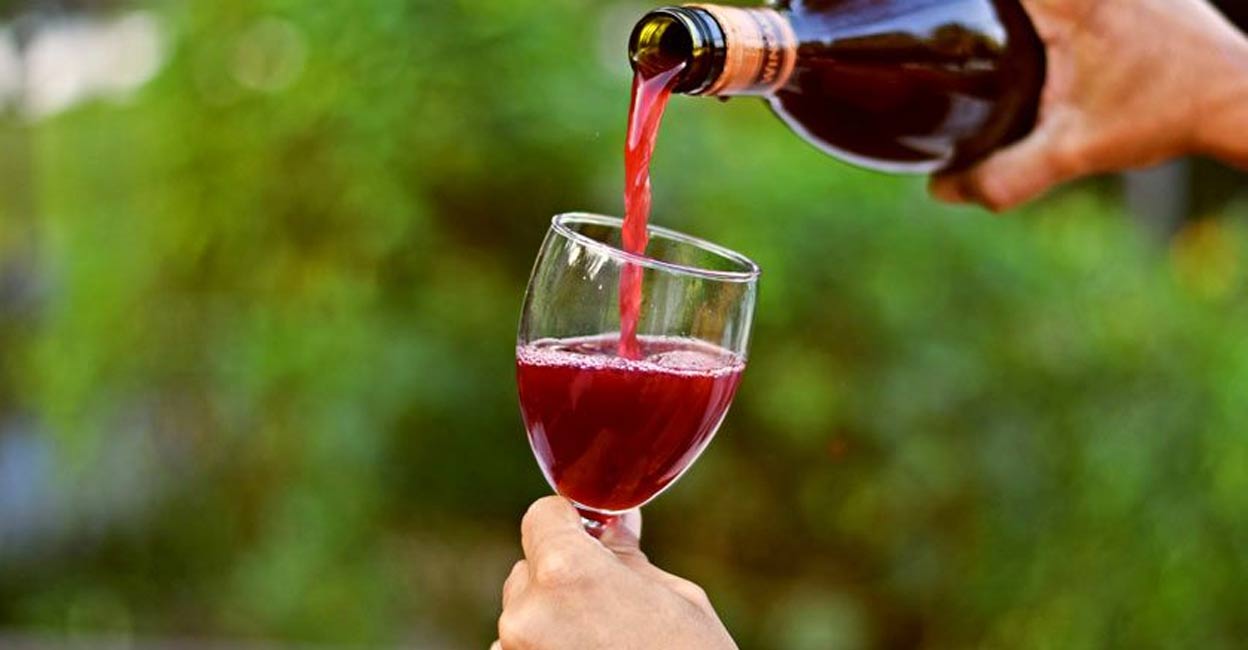 Are you a lover of wine? Know these incredible facts of the drink Wine. Photo: Manjula Prakash