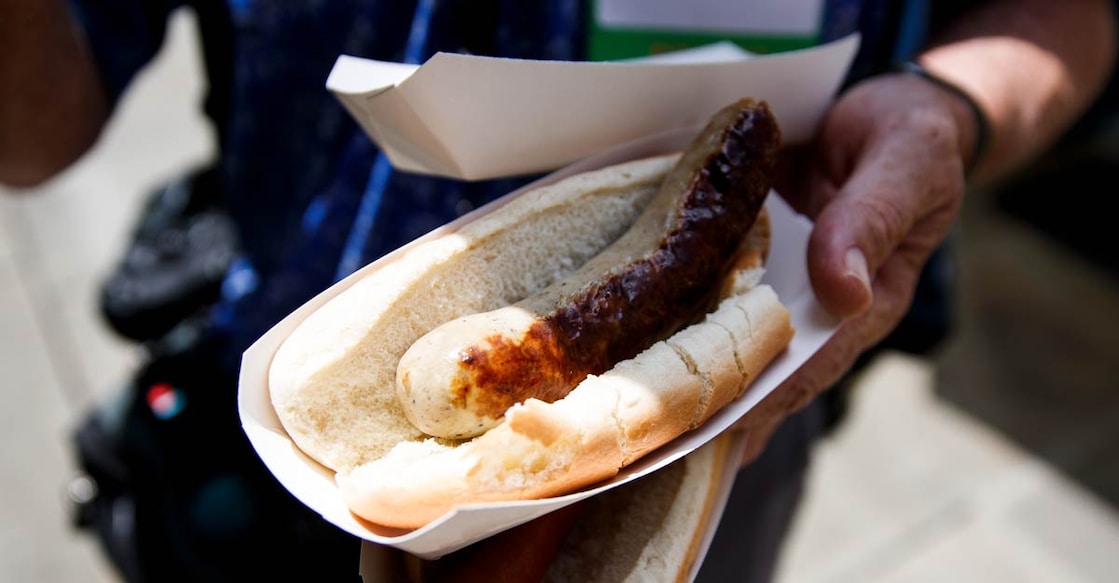 Indore man goes from rags to riches by selling hot dogs