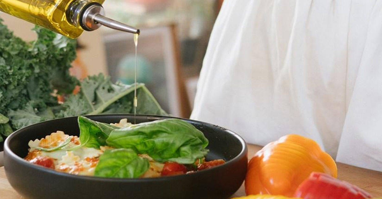 Choose the right cooking oil to stay healthy Choose the right cooking oil to stay healthy