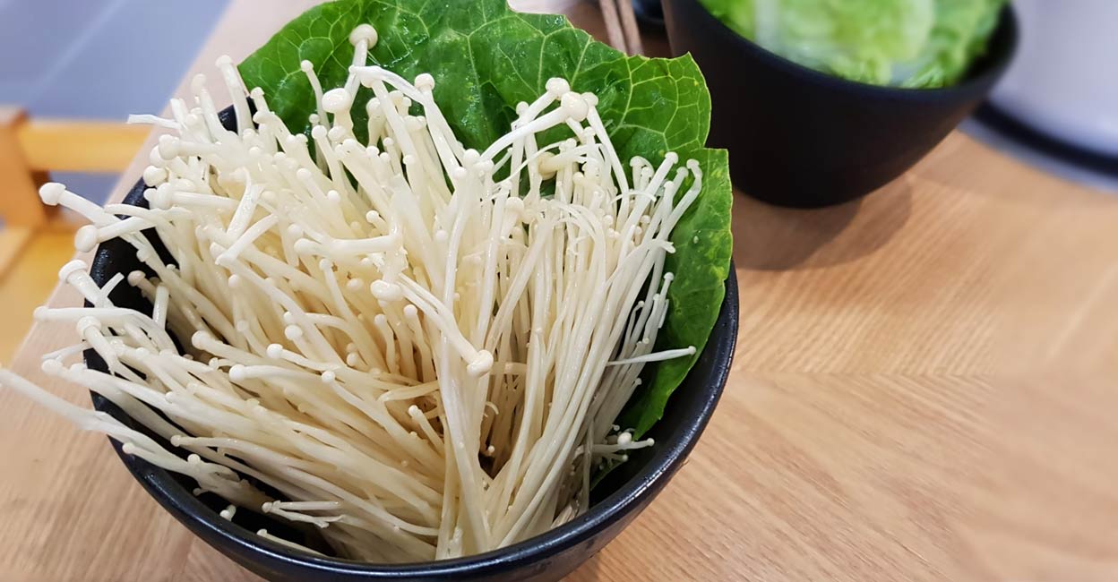 enoki-mushrooms enoki-mushrooms