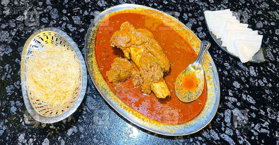 Relish the rich 'mutti' gravy, some yummy octopus at Aluva Al Saj Relish the rich 'mutti' gravy, some yummy octopus at Aluva Al Saj