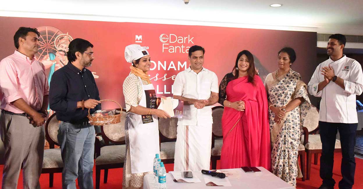 onam-dark-fantasy-contest-winners-6 Aneesha Mahroof from Kozhikode receiving the special mention prize of the jury.