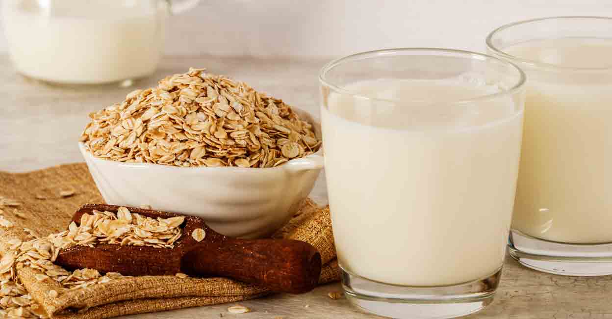 oat-milk Photo: Shutterstock/YuriiVD