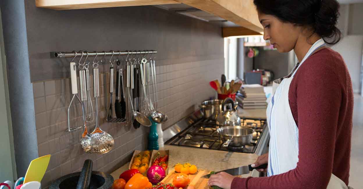 Know these hacks to save money and time in kitchen management