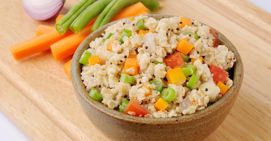 Add vegetables like mushroom, cauliflower, peas, beans, carrots, broccoli and even avocados to your oats bowl to make a savoury meal. Photo: Shutterstock/SMDSS