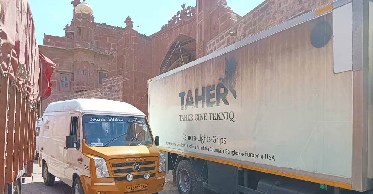 Fair Dine team at Rajasthan The vessels and other cooking equipment were transported to Rajasthan via road covering around 2,700 kilometres by the Fair Dine team Photo: Special Arrangement