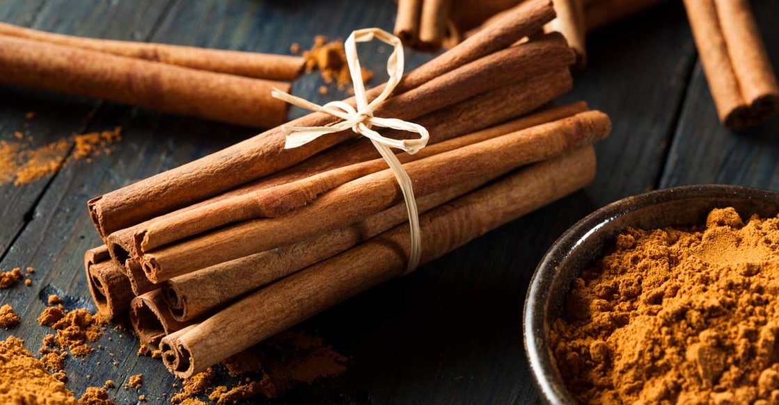 Organic raw brown cinnamon. Photo: iStock/bhofack2