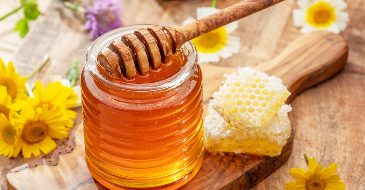Honey. Photo: Shutterstock/Valentyn Volkov