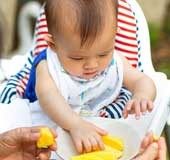 Is it okay to give mangoes to babies in summer?