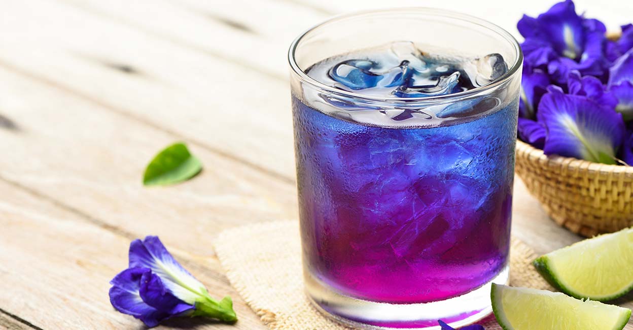 Butterfly pea flower tea. Photo: Shutterstock/Photoongraphy

