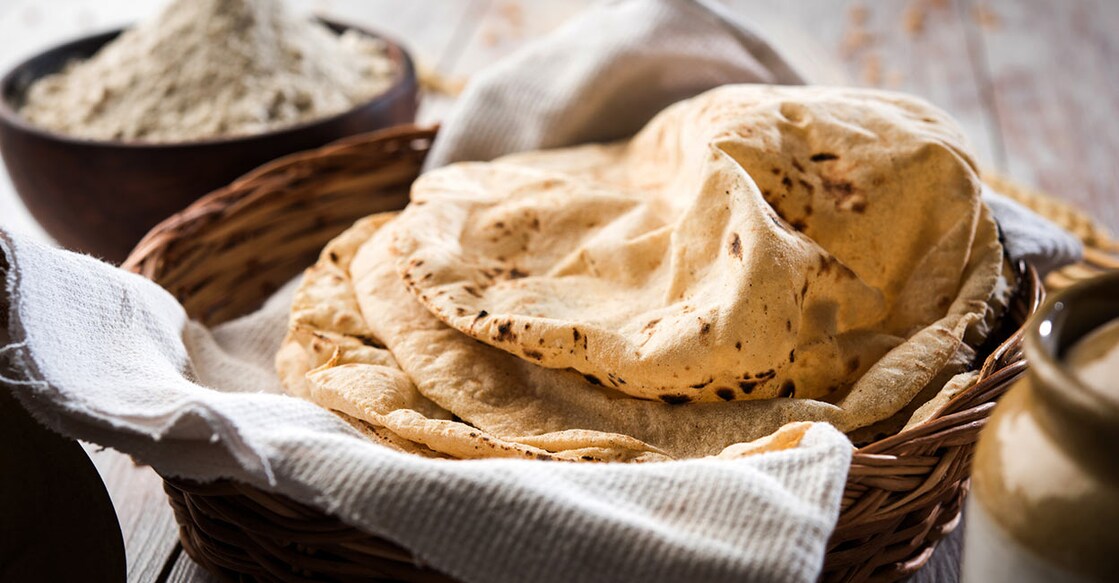 Chapati. Photo: iStock/subodhsathe