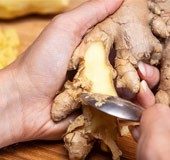 Here is the easiest way to peel ginger – by using a spoon!