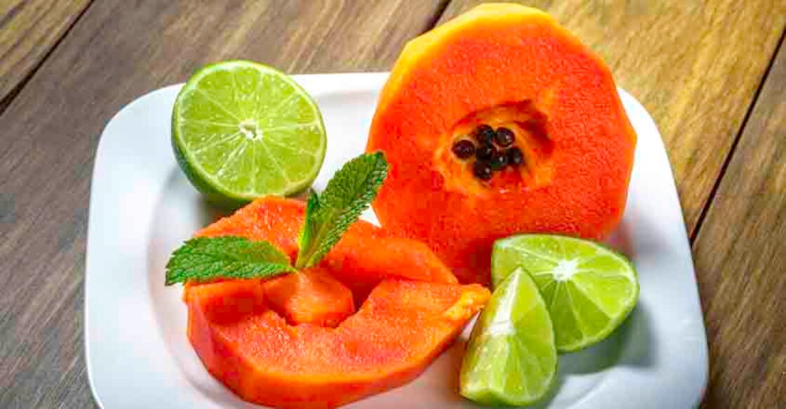Papaya slices