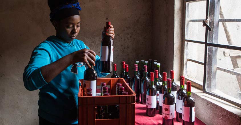 Rwandan entrepreneur woos drinkers with beetroot wine Rwandan entrepreneur woos drinkers with beetroot wine