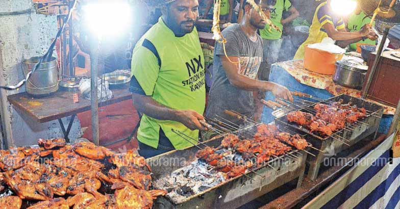 The kebab stalls of Thayatheru in Kannur