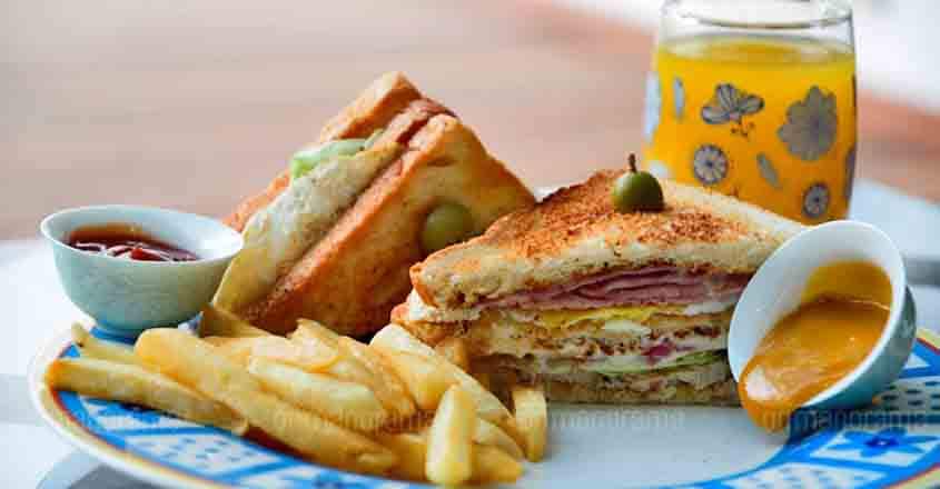 chicken-club-sandwich chicken-club-sandwich