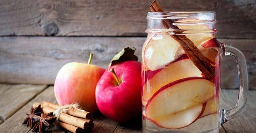 apple-cinnamon-detox-water apple-cinnamon-detox-water