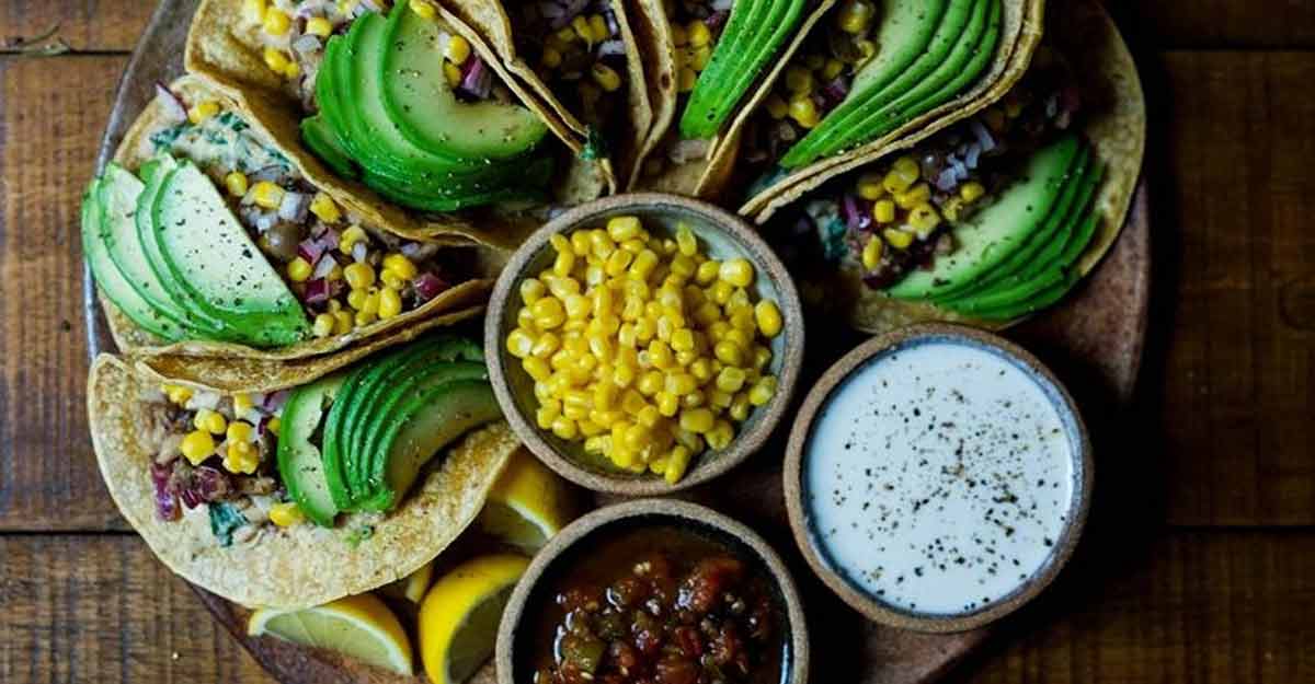 Healthy snacks for your mid-meal cravings