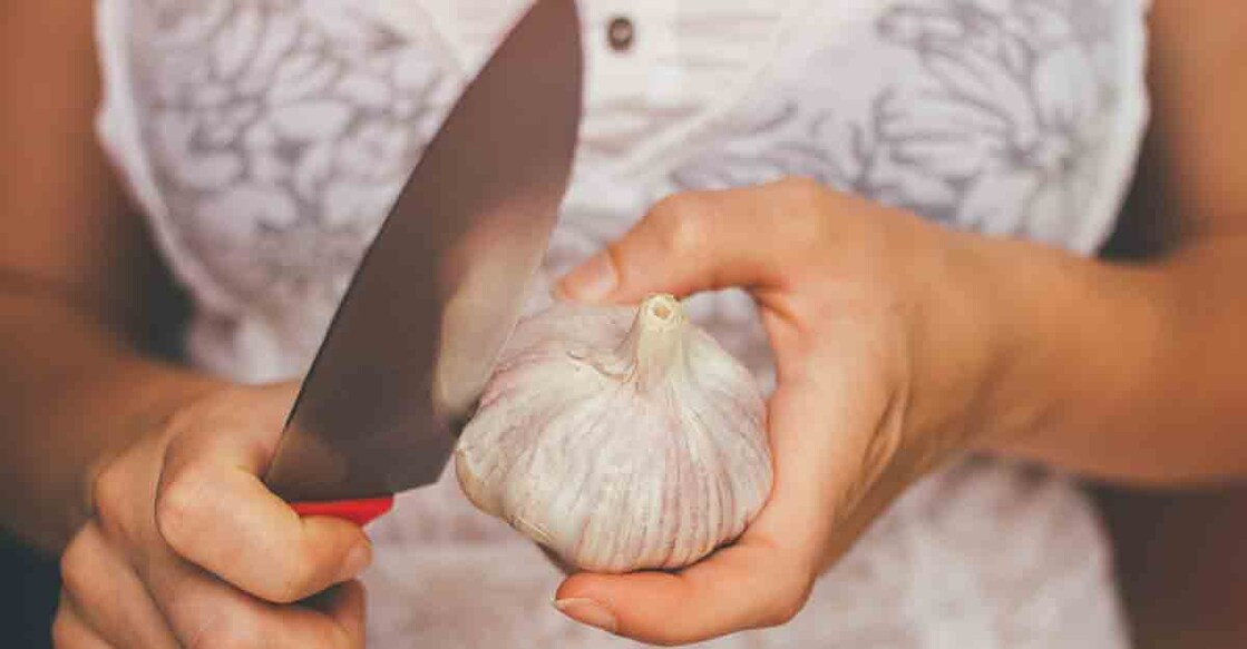 garlic peeling