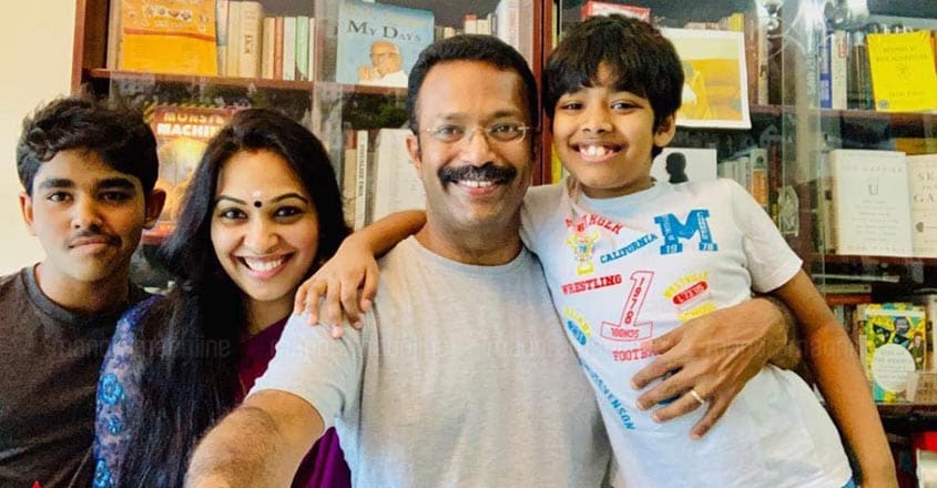 veena-family veena-family