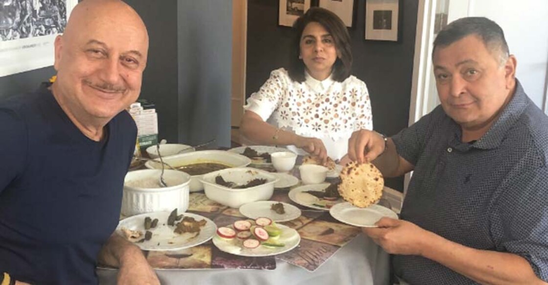 Rishi Kapoor enjoys perfect 'phulka' at Anupam's home in NY