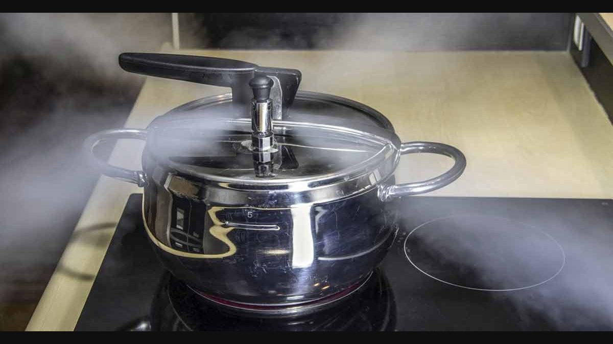 8 pressure cooker safety measures Food Tips Pressure cooker