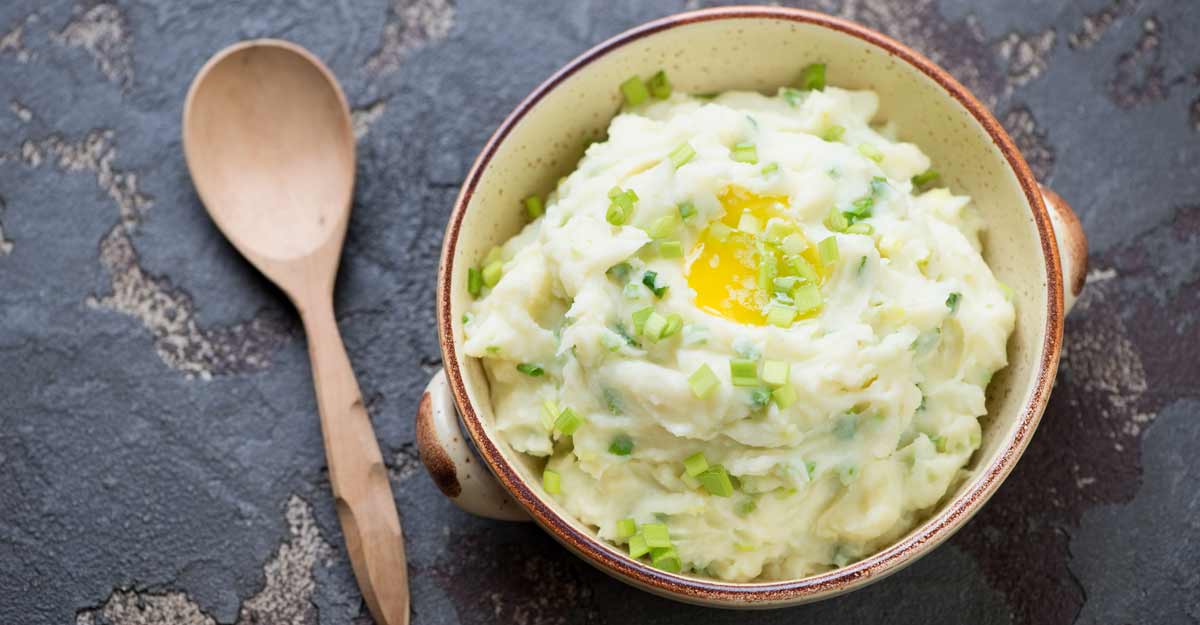 Know the history of the simple and delicious Irish champ | Shutterstock