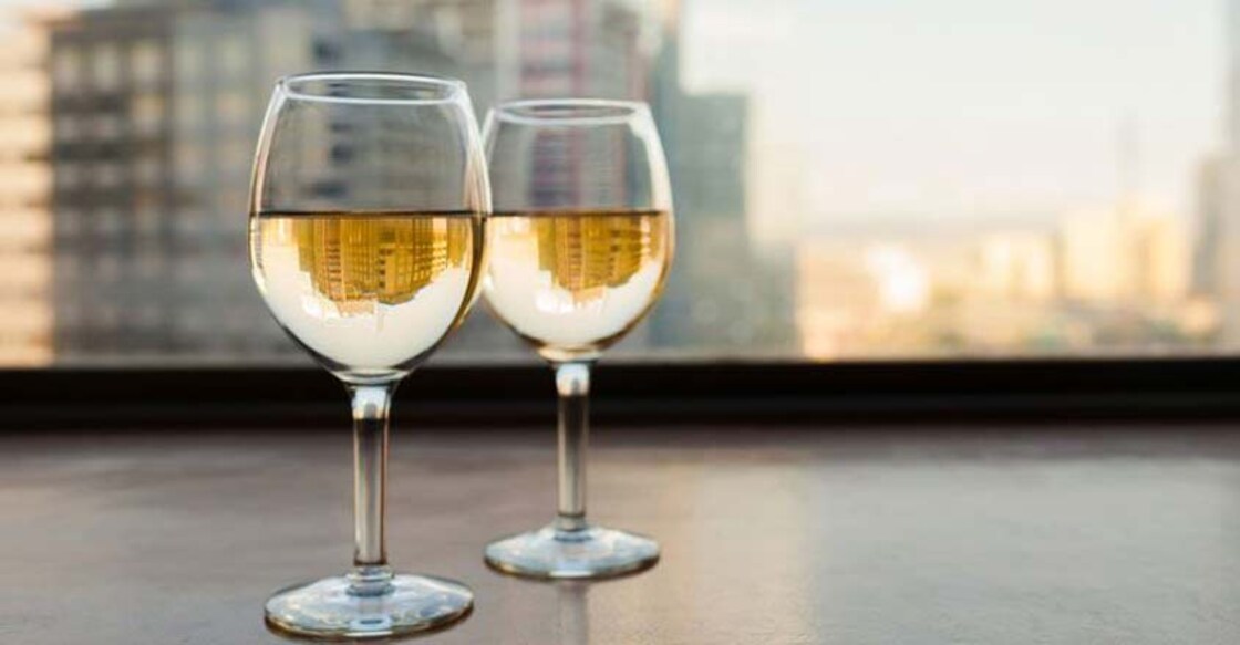 Flavoursome red apple wine