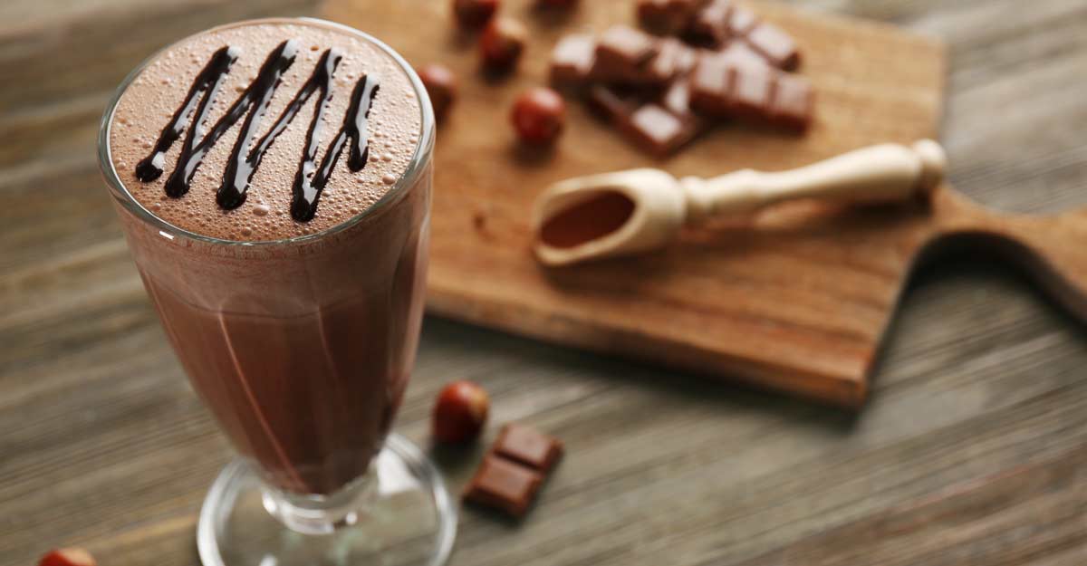 Impress your Valentine with this easy chocolate milkshake | Shutterstock
