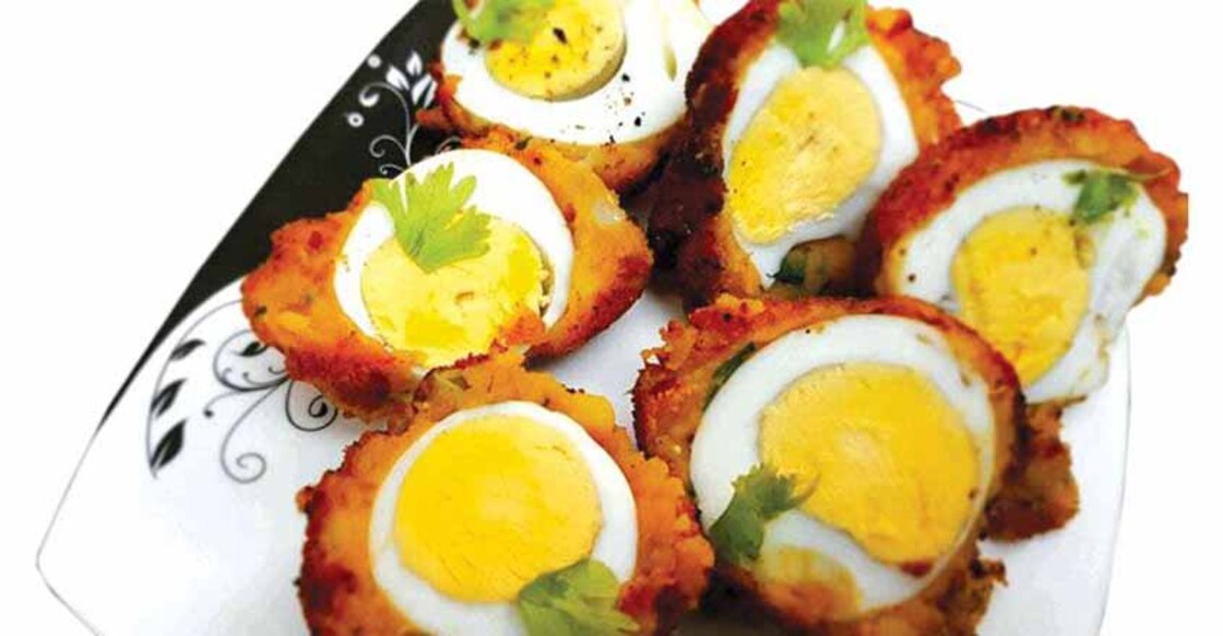 Of Thalassery 'thengamuris' and 'kottathenga'