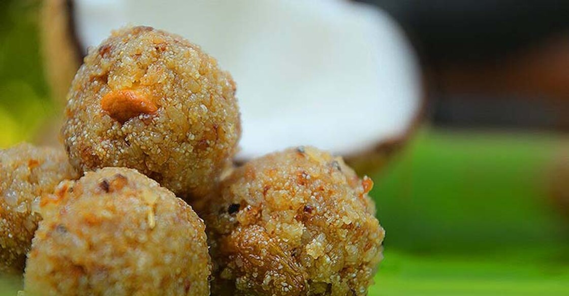 coconut-laddu