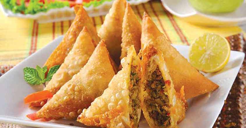 Chicken ada and chicken samosa | Samosa | Ada | Chicken | Recipe | Food ...