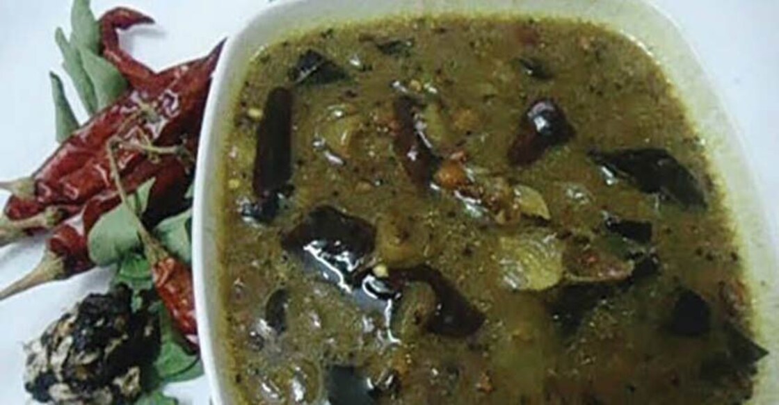 Spicy and flavoursome green chilli curry