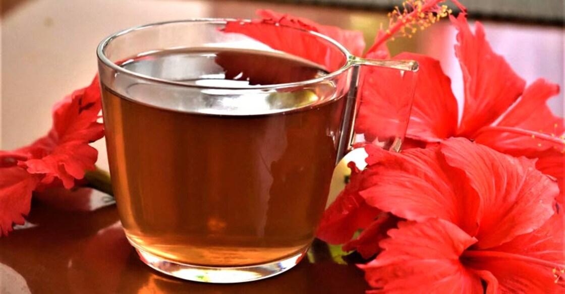 Try this refreshing hibiscus tea for glowing skin and instant weight loss