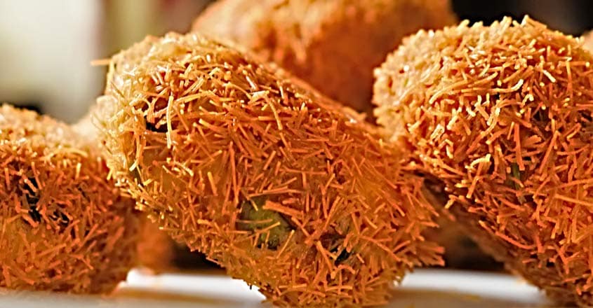 Yummy macaroni chicken cutlet Yummy macaroni chicken cutlet