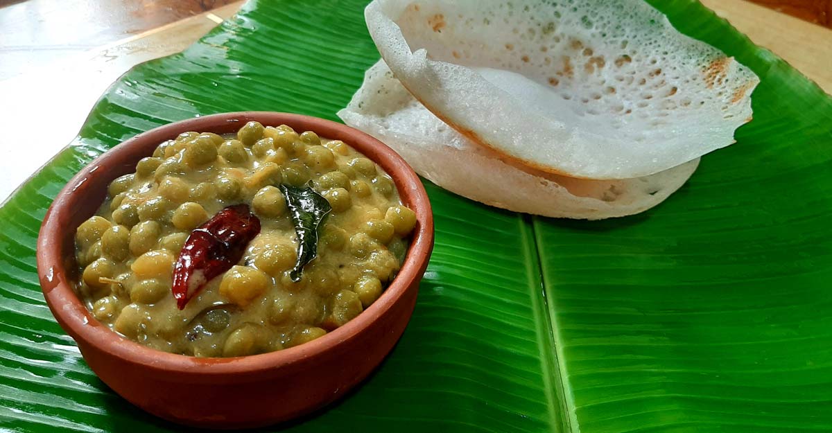 Restaurant-style green peas curry Restaurant-style green peas curry