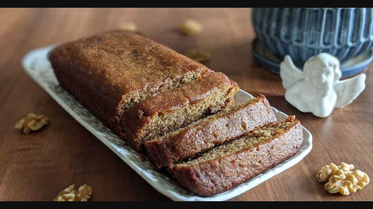 Whole Wheat Banana Bread with Coconut Oil Recipe | Diethood