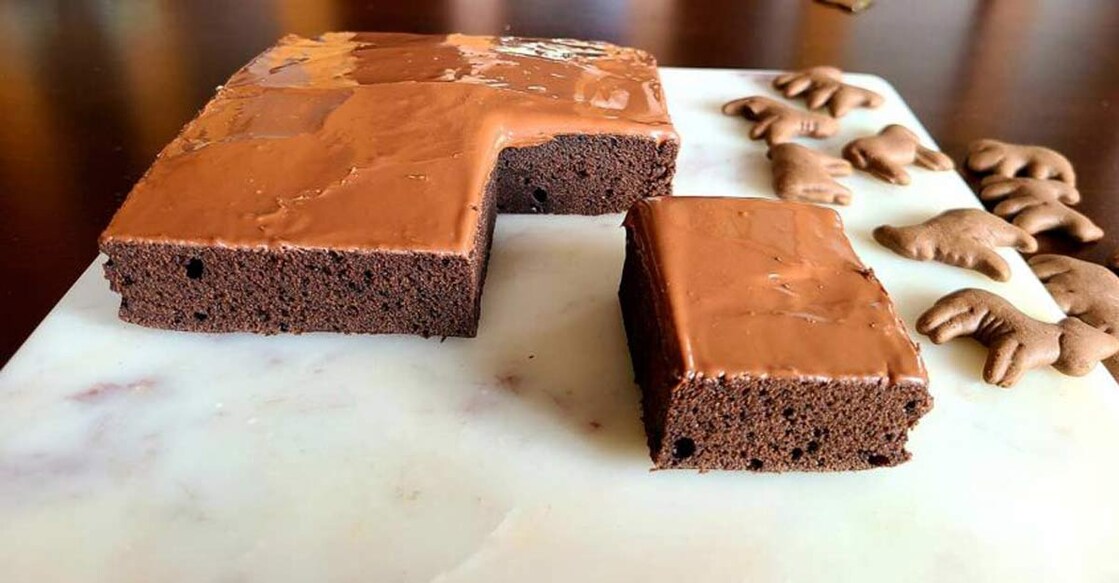 Three-ingredient sweet brownie