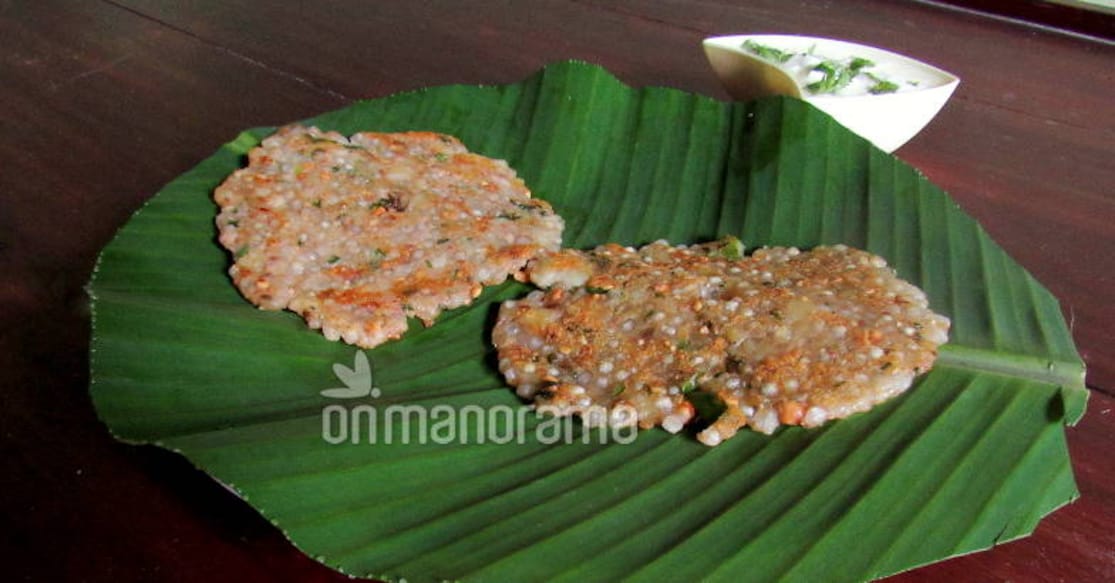 Sabudana Thalipeeth