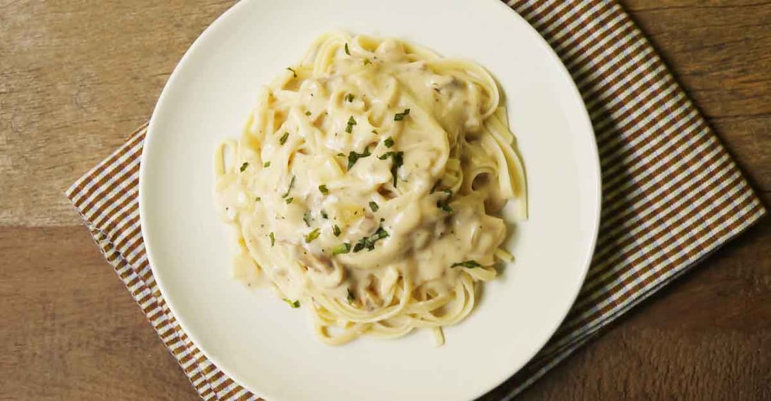white-sause-spegetthi-pasta