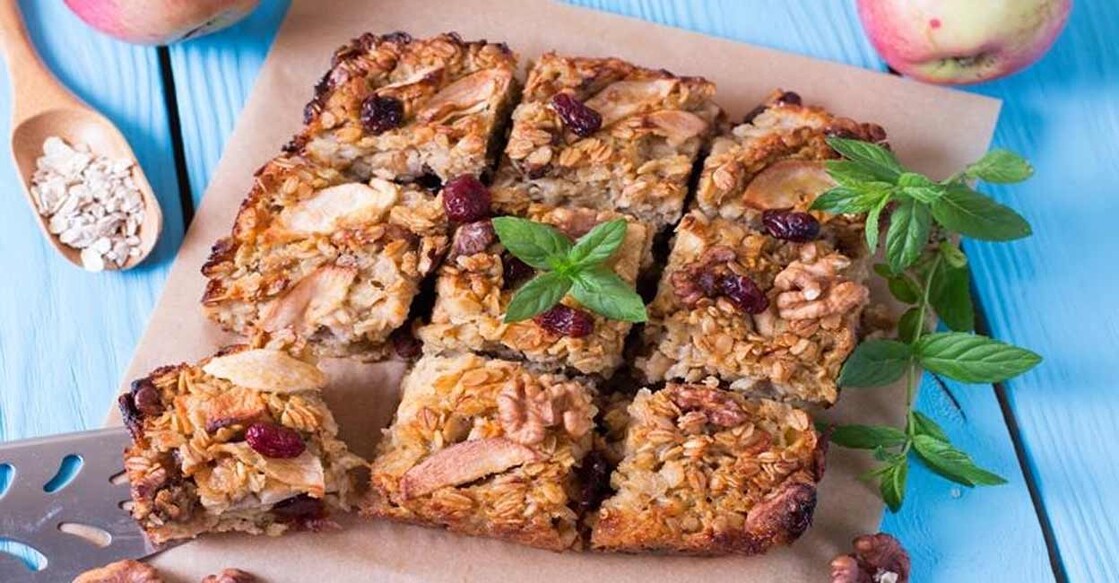 Apple cinnamon oats cake. Photo: IANS