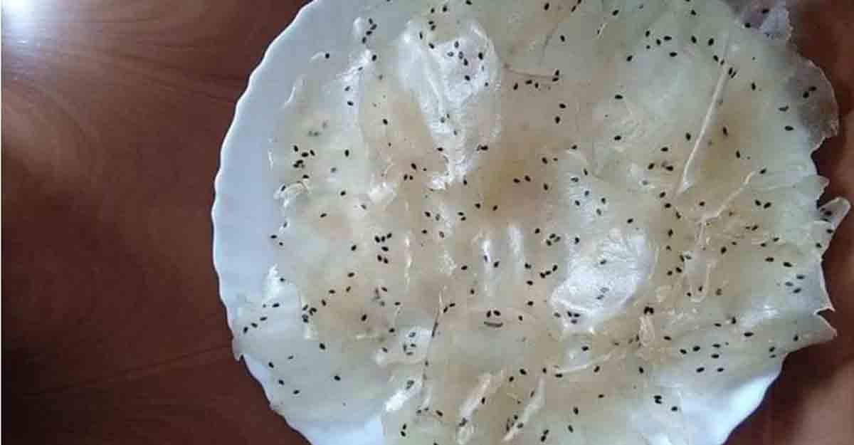 Homemade rice pappad