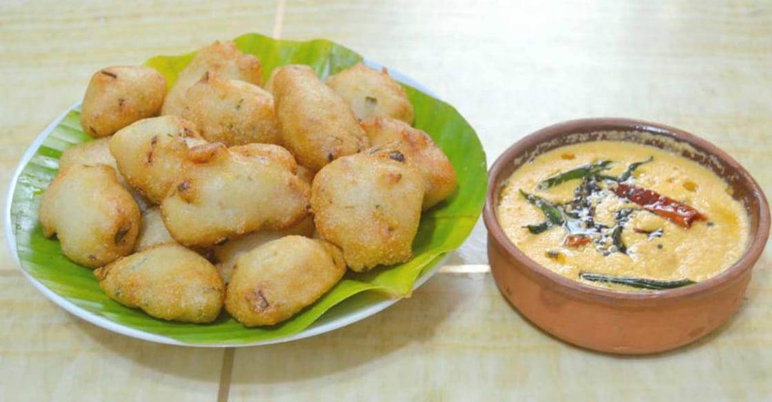 Dosa batter vada and coconut chutney