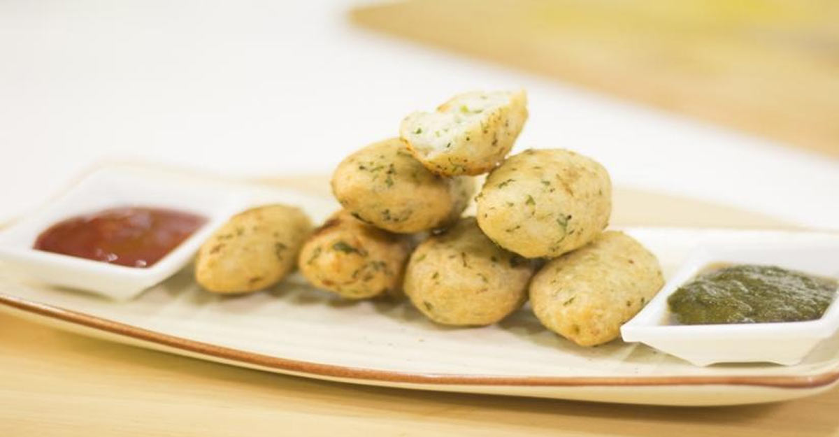 Instant bread cheese vada